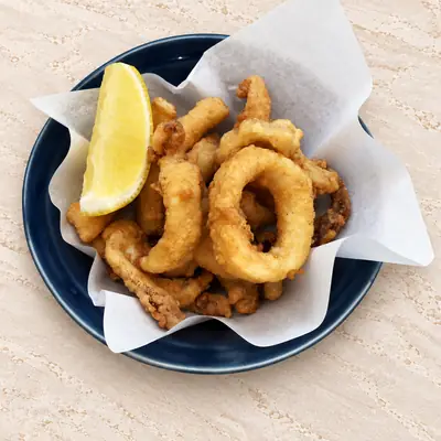Ika Karaage — ปลาหมึกชุบแป้งทอด