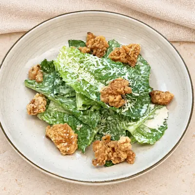 Karaage Caesar Salad — สลัดซีซาร์ ไก่คาราอาเกะ
