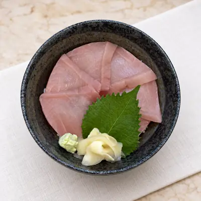 Maguro Don — ข้าวหน้าปลาทูน่า