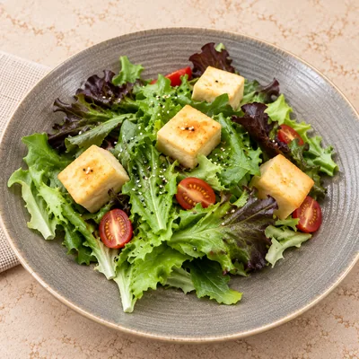 Tofu Salad — สลัดเต้าหู้ทอด